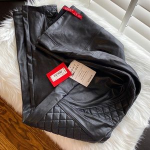 Spanx Quilted Faux Leather Leggings Size M